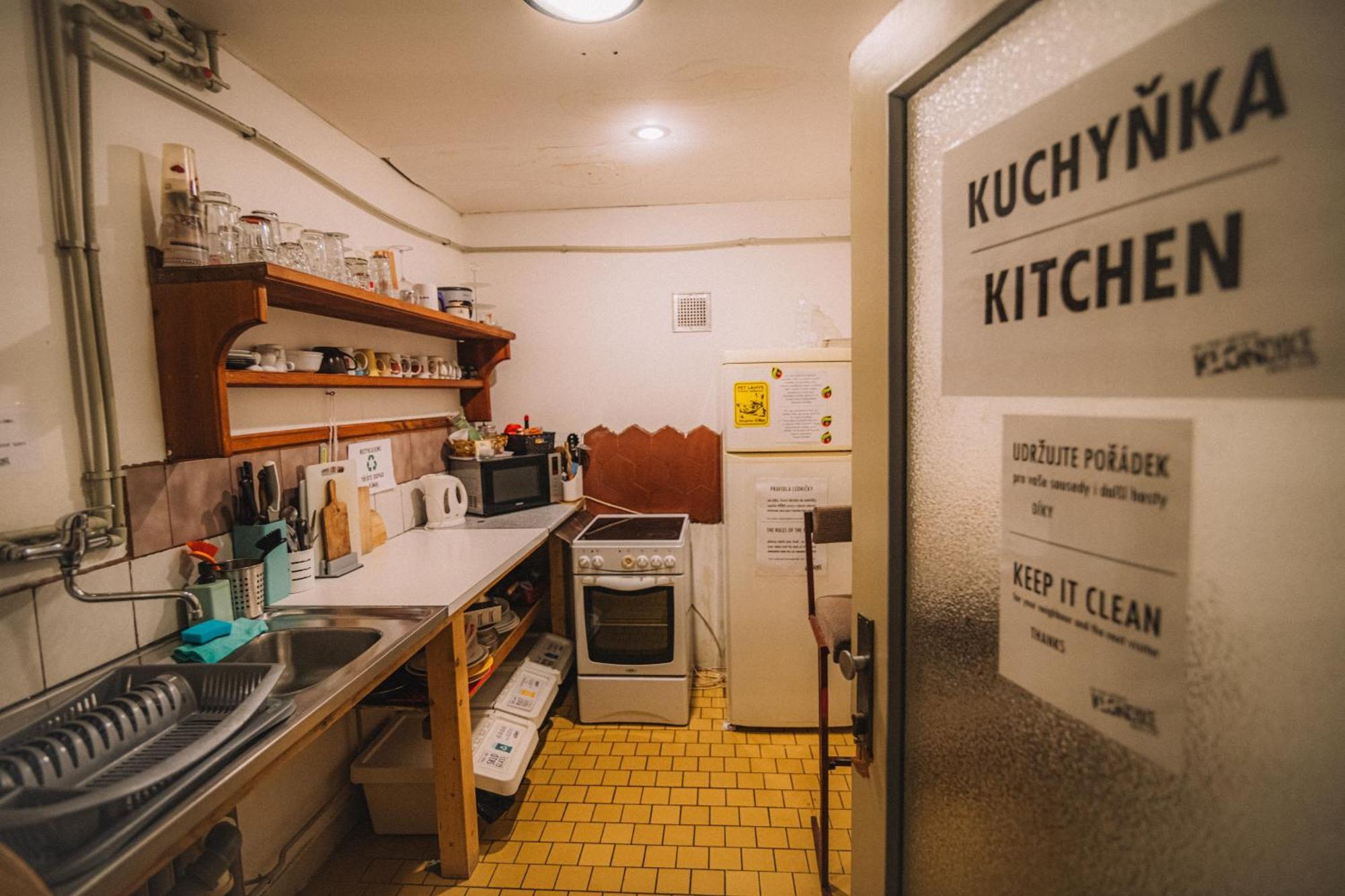 Hostel Klondike Pec pod Snezkou Luaran gambar