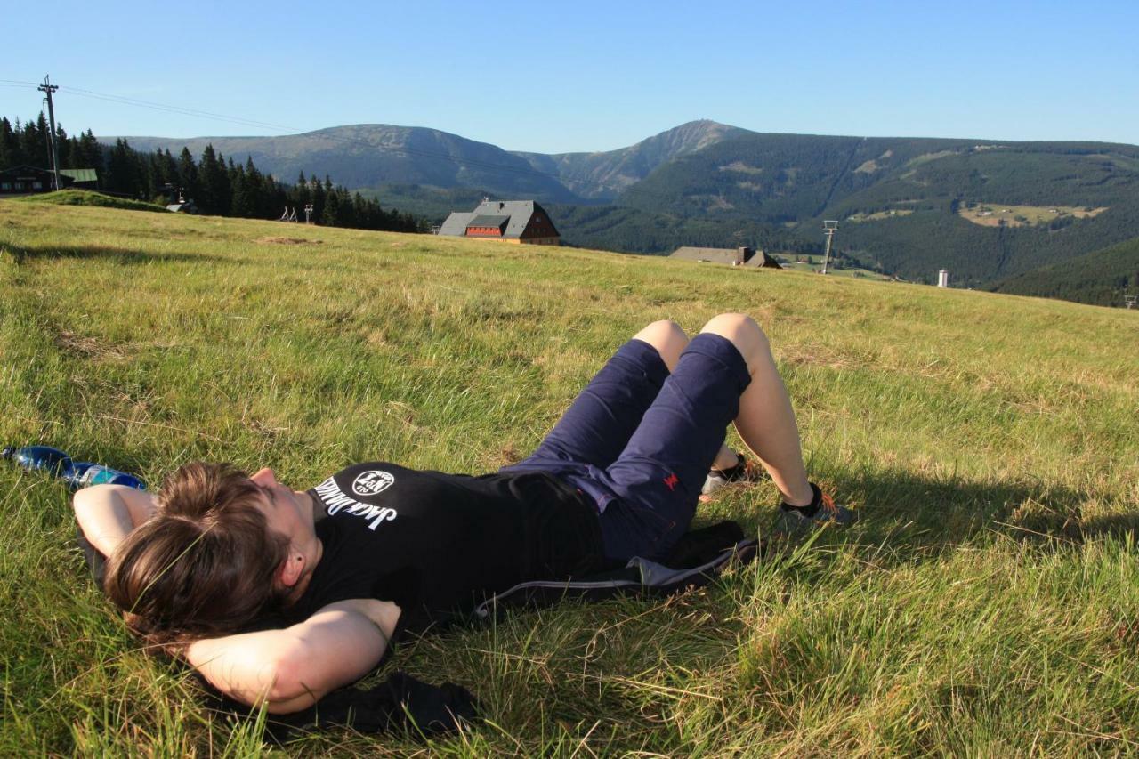 Hostel Klondike Pec pod Snezkou Luaran gambar